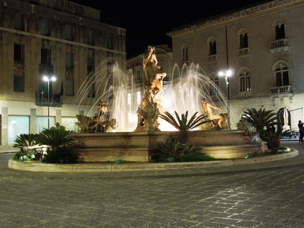 Appartamento Ortigia Syrakusa Exteriör bild