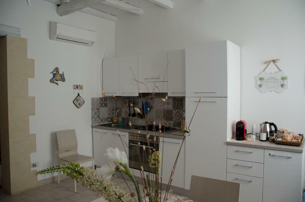 Appartamento Ortigia Syrakusa Exteriör bild