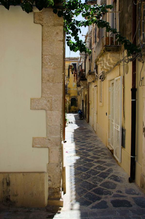 Appartamento Ortigia Syrakusa Exteriör bild